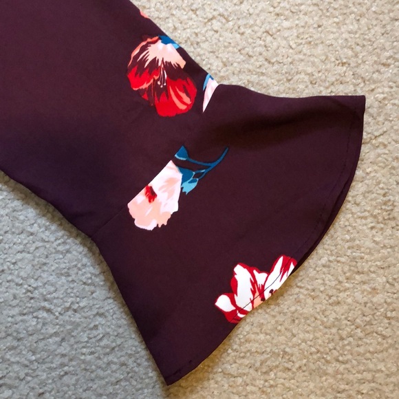 Purple floral dress with mini bell sleeve - Picture 4 of 5